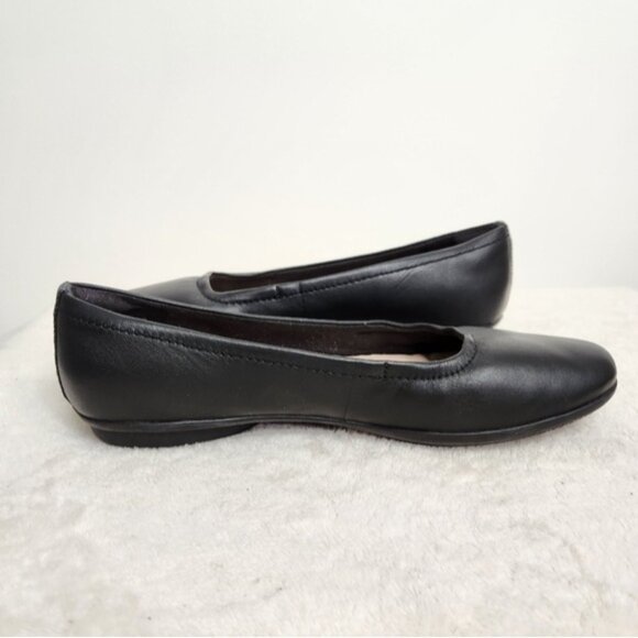 Clarks Collection Black Leather Gracelin Vail Ballet Flats Size 8 US/39 EU - Picture 6 of 10